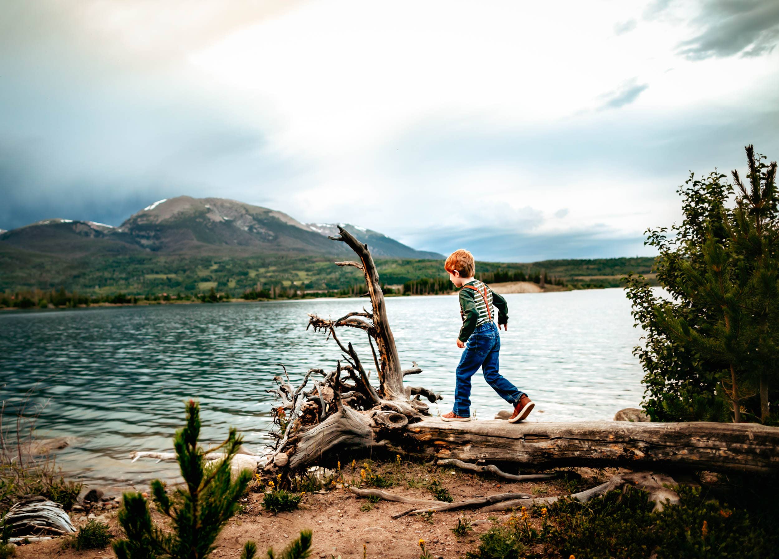Kid adventure portraits at Dillon Reservoir 