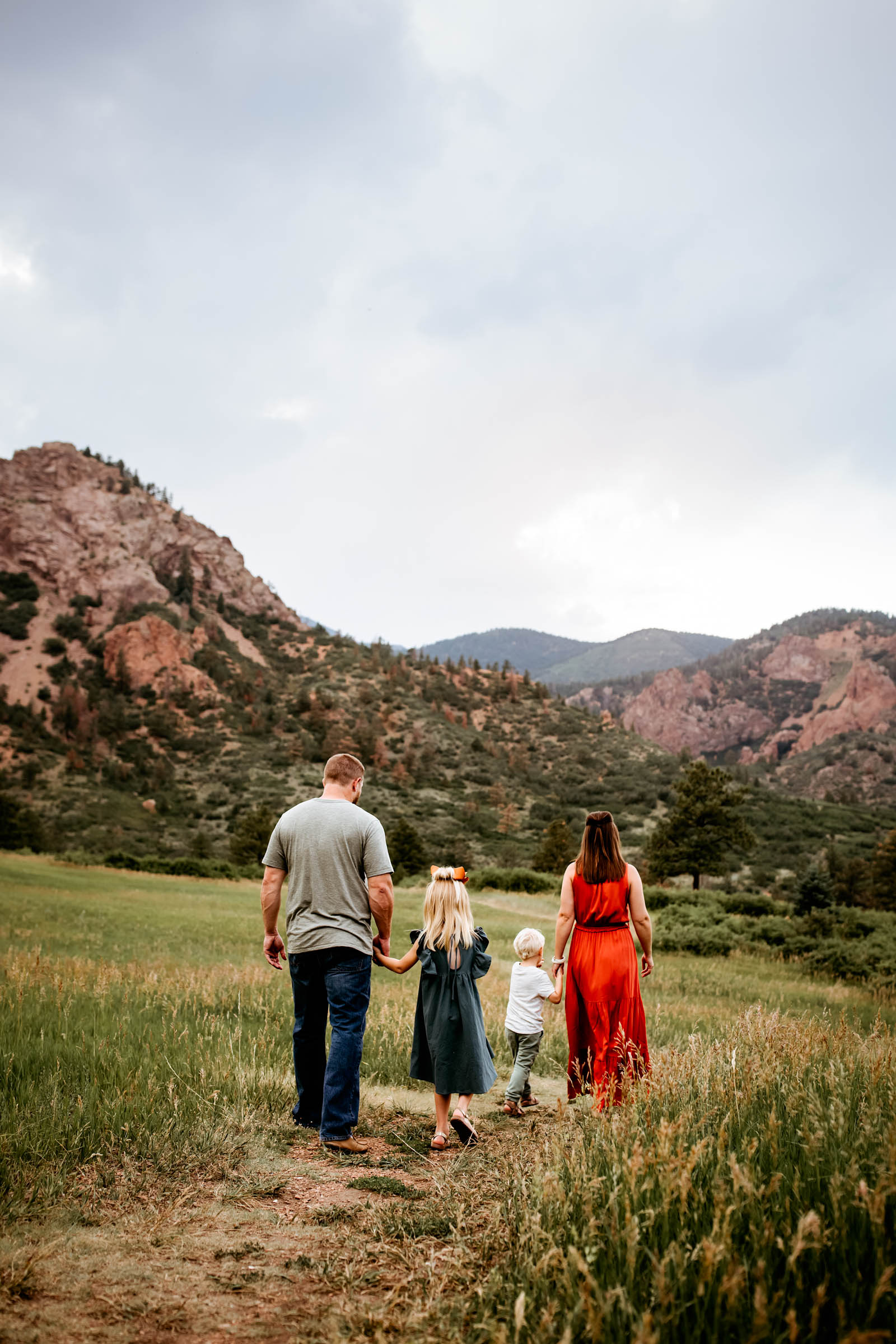 Family Photos with Mountain Views