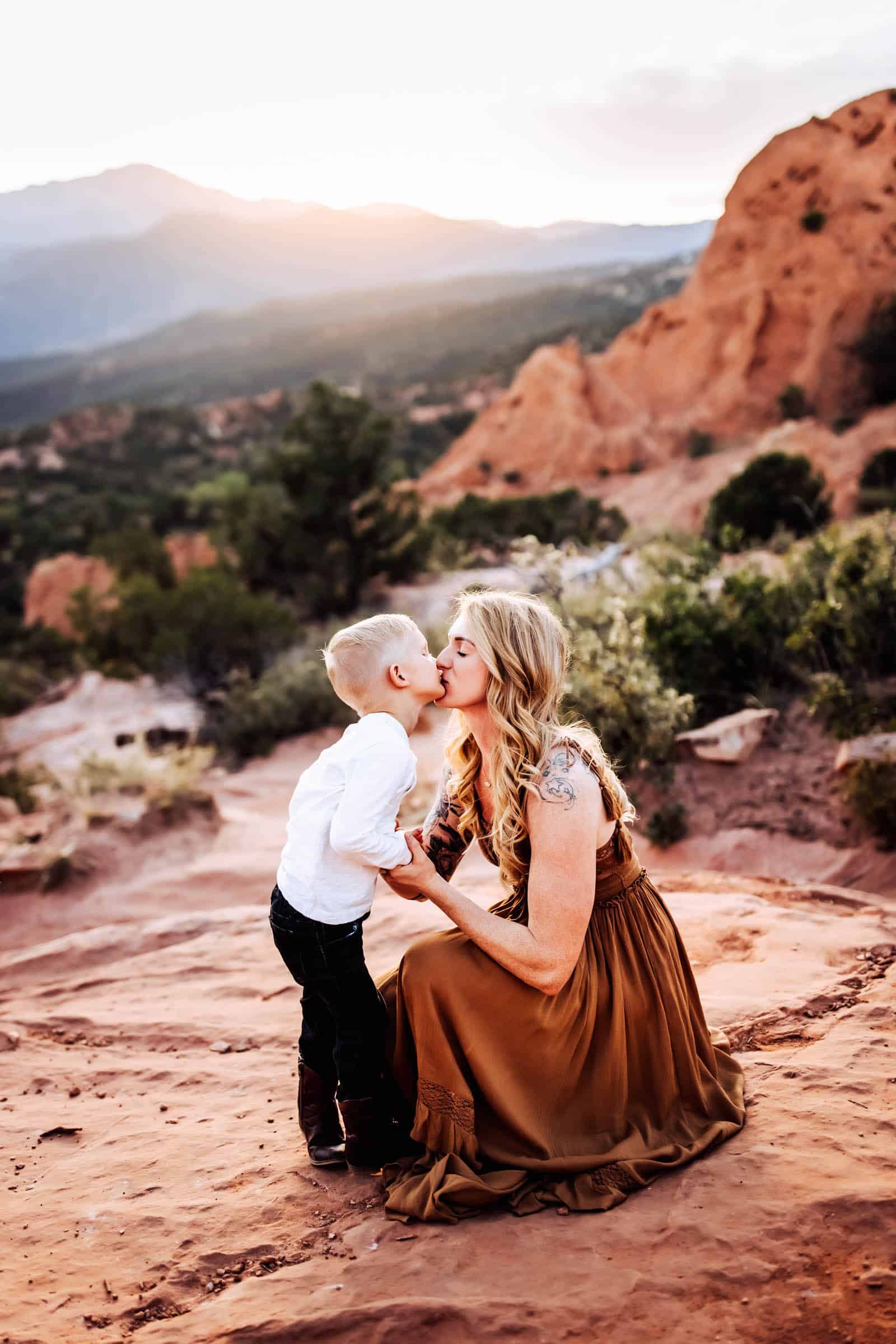 Family Photos with beautiful red rock formations